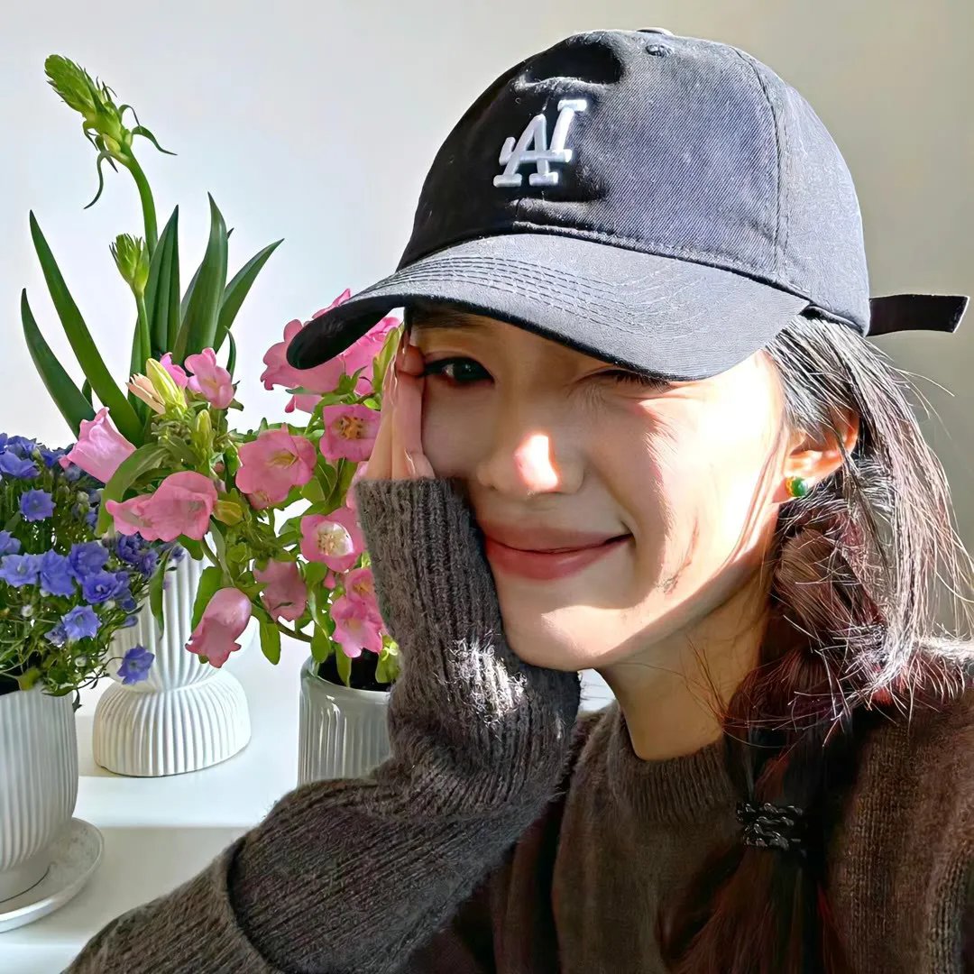 女帅亮身份后，渣男跪地唱征服 封面